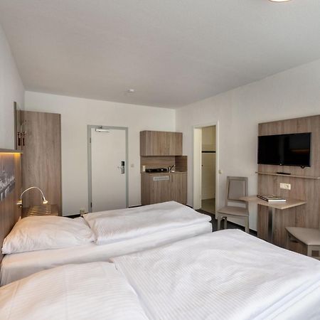 Hotel & Gaestehaus Rostock Luetten Klein Ngoại thất bức ảnh