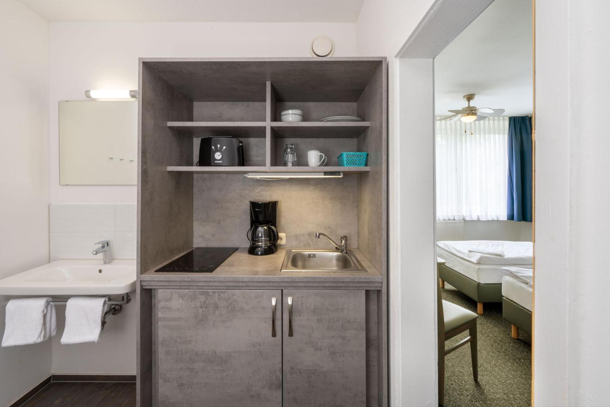 Hotel & Gaestehaus Rostock Luetten Klein Ngoại thất bức ảnh