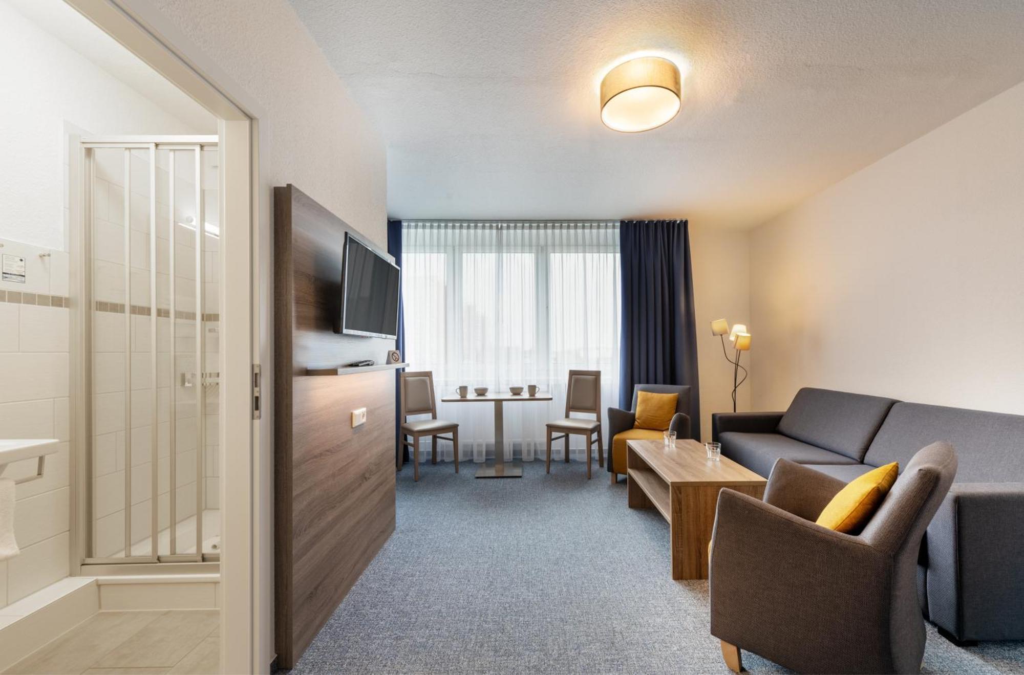 Hotel & Gaestehaus Rostock Luetten Klein Ngoại thất bức ảnh