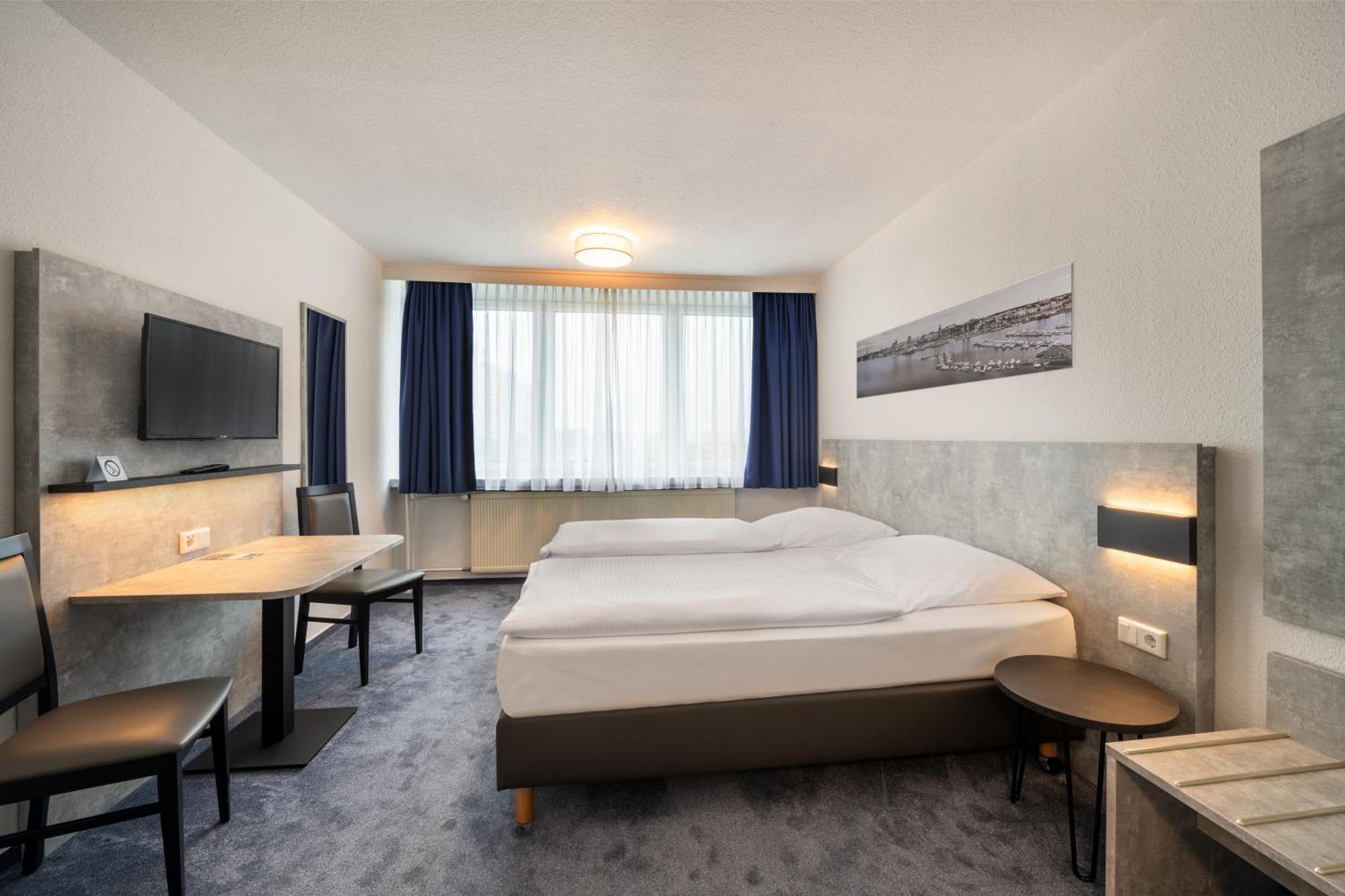 Hotel & Gaestehaus Rostock Luetten Klein Ngoại thất bức ảnh