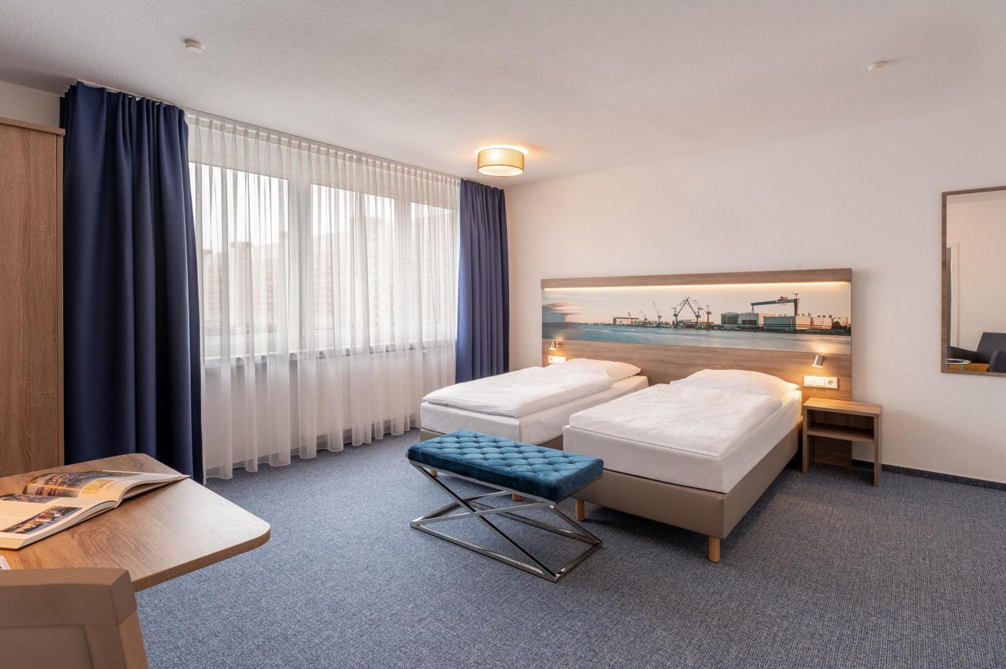 Hotel & Gaestehaus Rostock Luetten Klein Ngoại thất bức ảnh