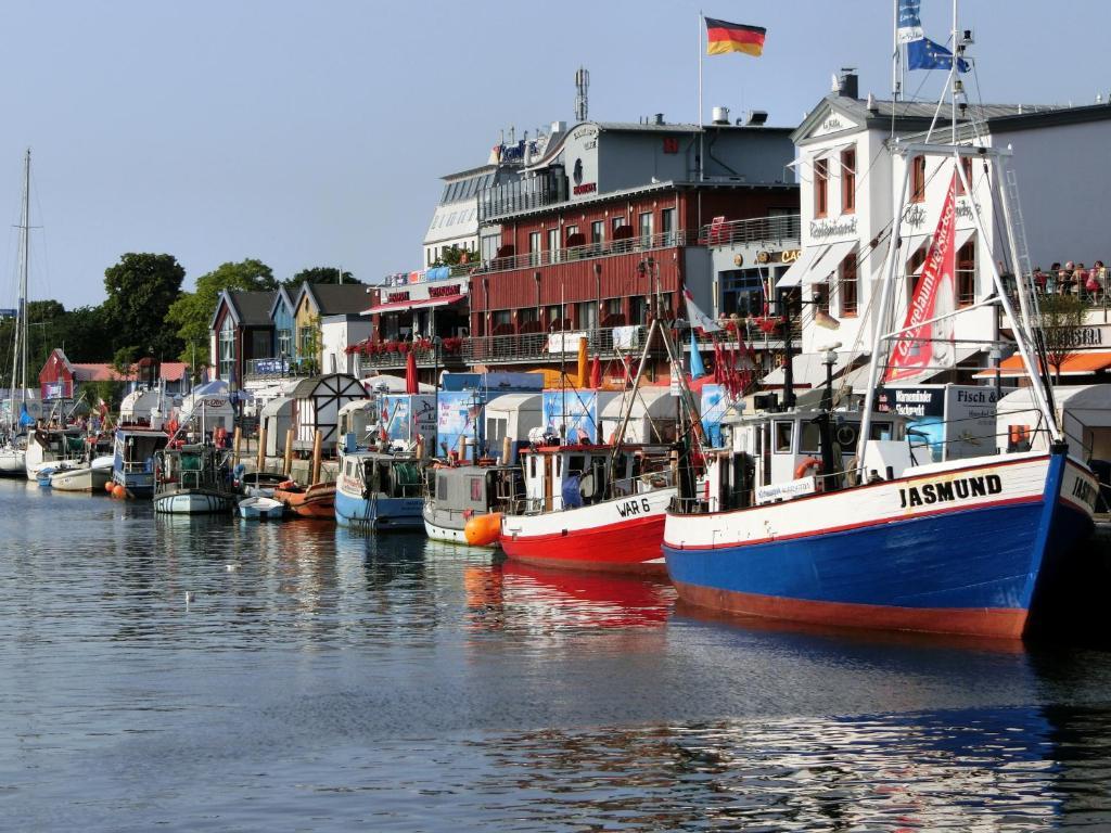 Hotel & Gaestehaus Rostock Luetten Klein Ngoại thất bức ảnh